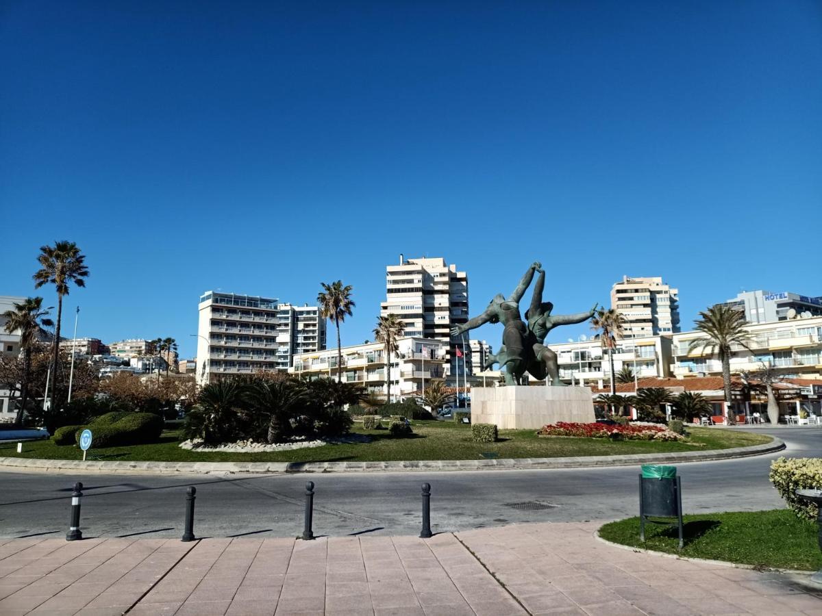 San Enrique - City Life ตอร์เรโมลิโนส ภายนอก รูปภาพ
